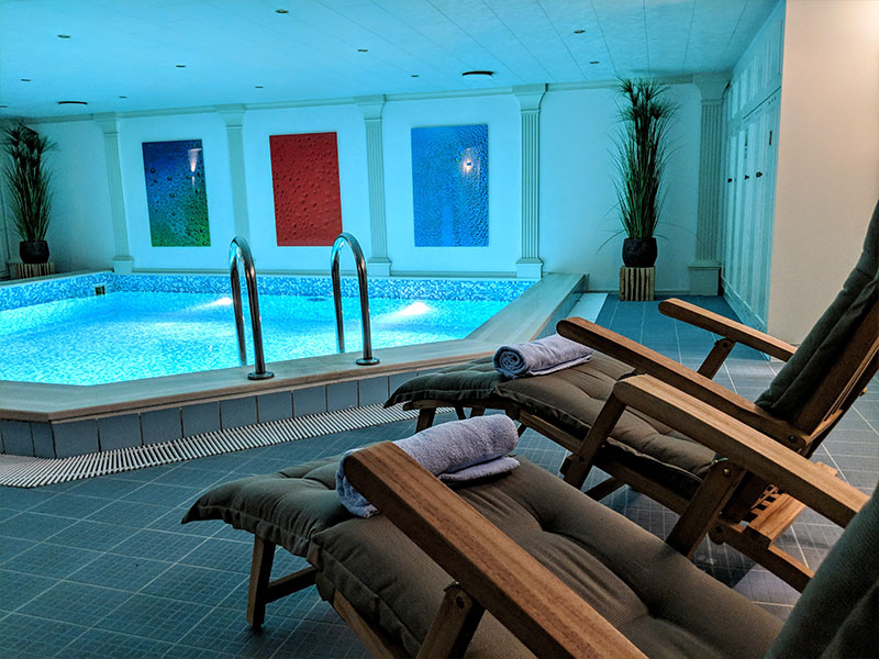 An Board gibt es nicht nur Programm für Vierbeiner: auch Zweibeiner kommen auf ihre Kosten.